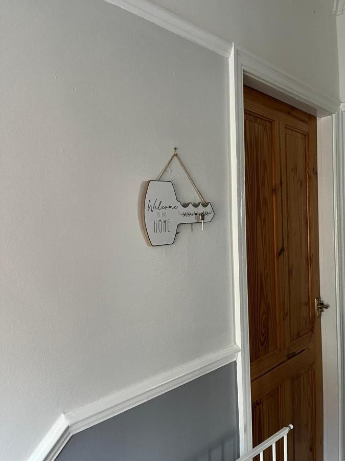 Ovington Grove 2 Fully Equipped Kitchen Free Parking 3 Bedrooms Netflix Newcastle upon Tyne Exterior foto