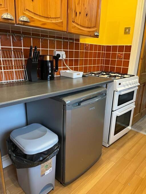 Ovington Grove 2 Fully Equipped Kitchen Free Parking 3 Bedrooms Netflix Newcastle upon Tyne Exterior foto